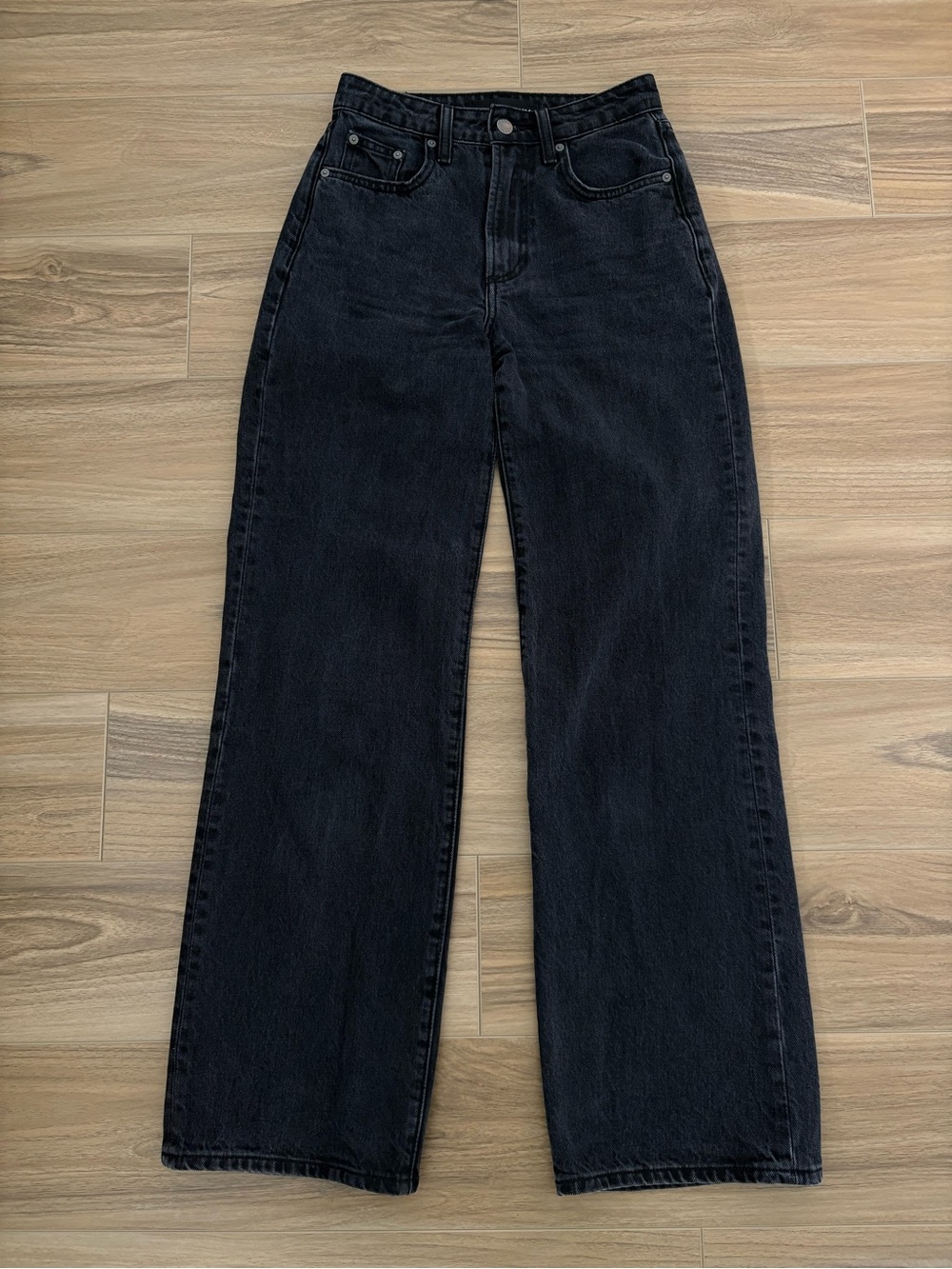 Denim Forum ‘The Farrah Curve-Fit Hi-Rise Wide Jean’
